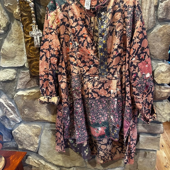 Magnolia Pearl Tops - Magnolia Pearl Printed Prairie Shirt Top 1775 Stone Rose